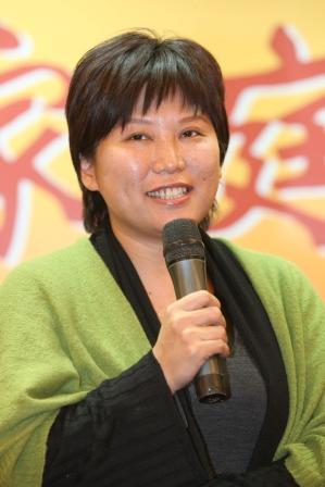 曲黎敏: 社会和谐最根本的实际上还是取决于男人和女人