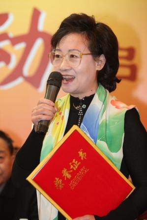 张悦: 平安是幸福，健康是快乐